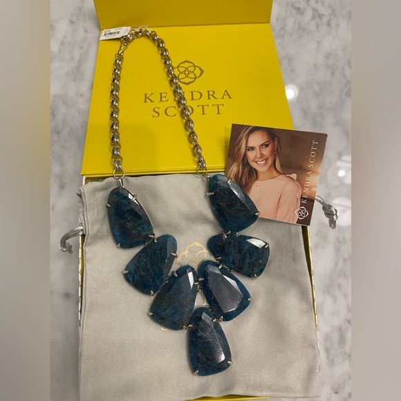 Kendra Scott Harlow Aqua 14K gold Necklace - Picture 4 of 10